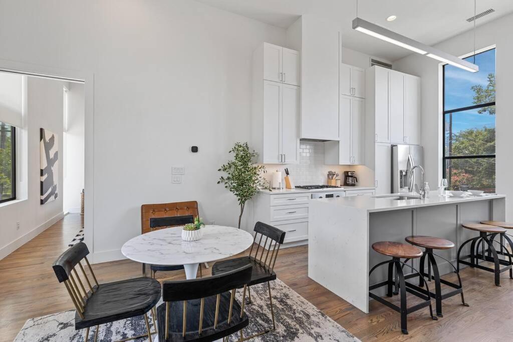 Beautiful Perfectly Located Luxury 2 Bed Townhome Dallas Exterior foto